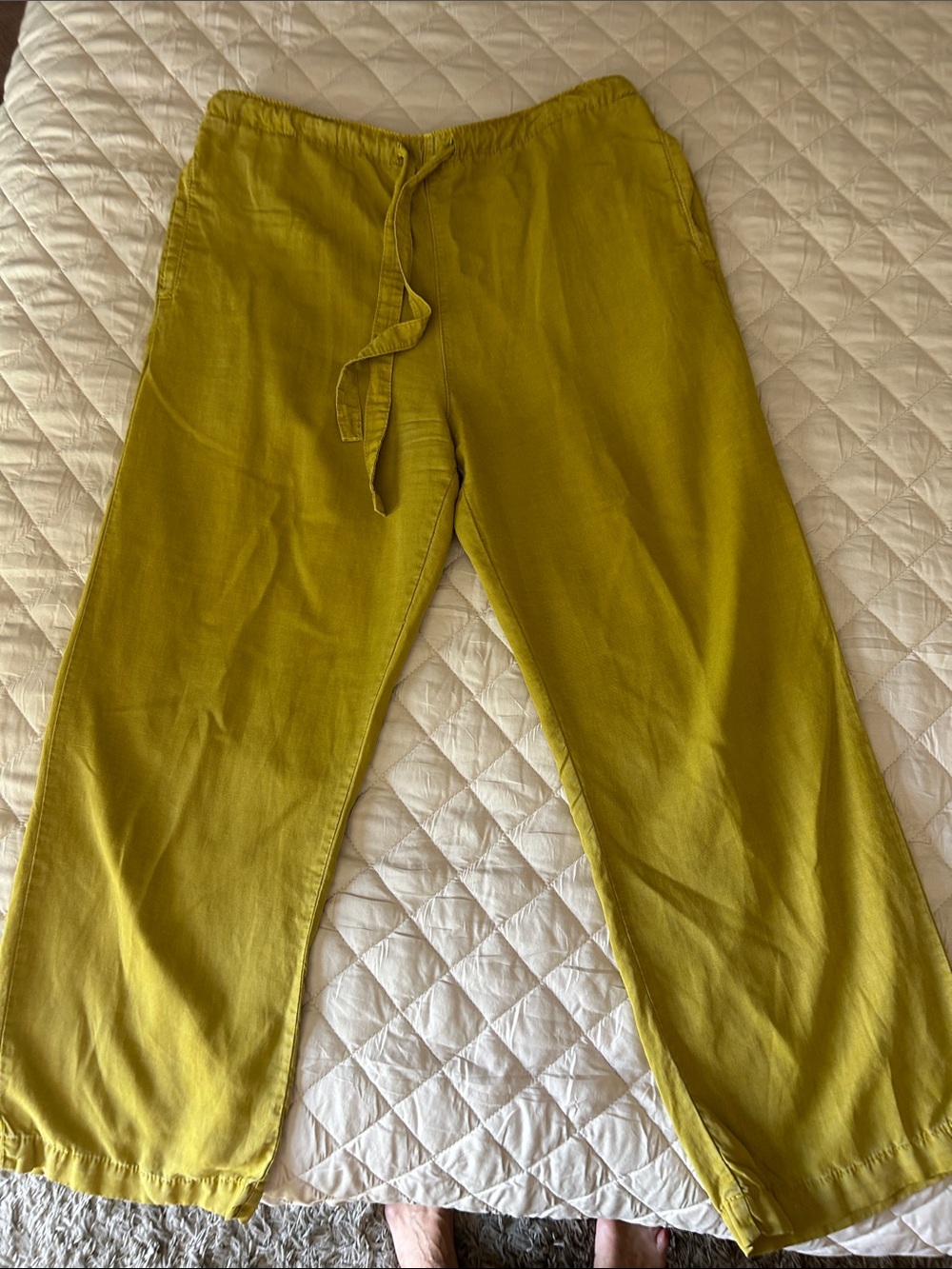 Casual Drawstring Pants in Citron Green